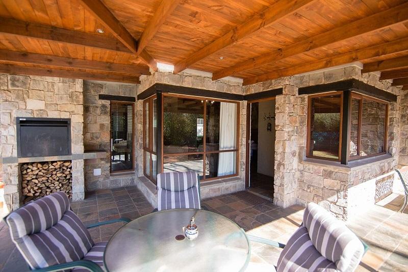 Big Oak Apartment Dullstroom